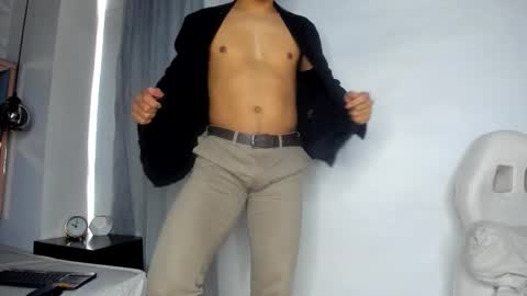 Leo online show from November 22, 2:26 pm