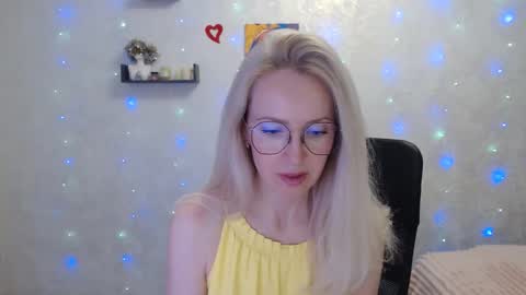 Arina online show from May 21, 6:03 pm