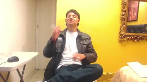 luckk_ online show from June 15, 4:04 am