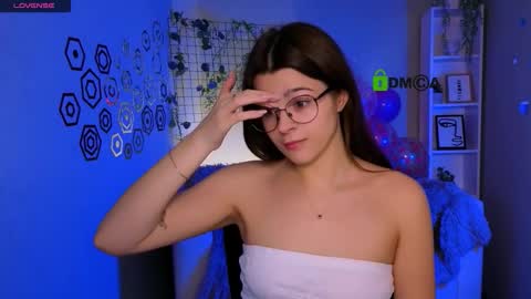 Mila Sweetheart online show from February 24, 8:34 pm