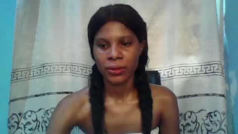 Snapshot of luckymadequeen chatting on February 13, 12:21 pm Gloria online show from February 13, 12:21 pm