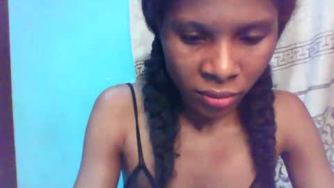Snapshot of luckymadequeen chatting on February 22, 9:59 pm Gloria online show from February 22, 9:59 pm