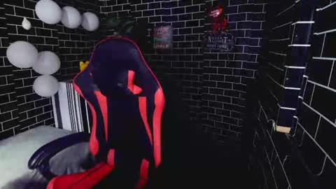 lucsin online show from March 13, 1:47 pm