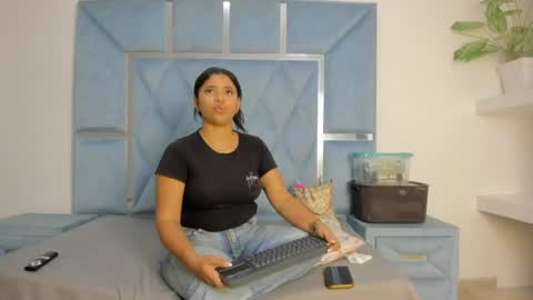 Lucia  online show from June 16, 1:48 pm