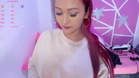 lucy_beatifull online show from March 22, 11:47 am