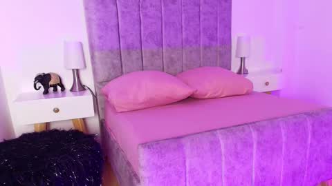 lucy online show from March 4, 3:47 am