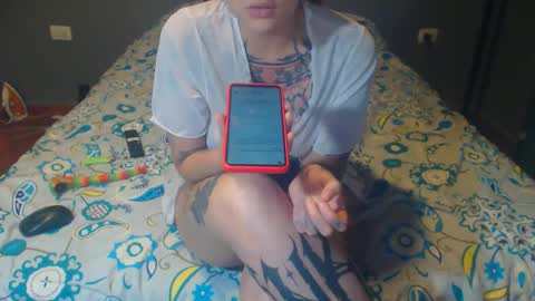 Lucia online show from March 29, 1:51 am