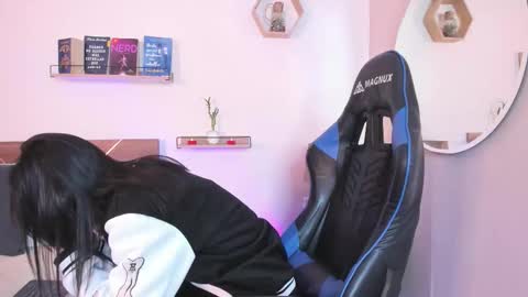 Your Lucy online show from February 20, 6:26 am