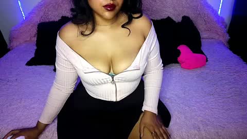 Lucy online show from December 3, 5:28 pm