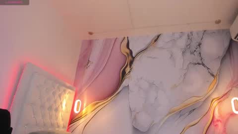 Lucy online show from November 27, 1:19 pm