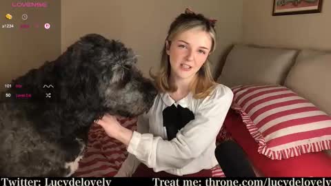 Lucy online show from December 22, 9:32 pm