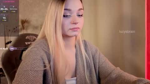 Lucy online show from November 10, 8:11 pm