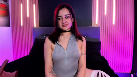 LucyWalkeer online show from June 5, 8:14 pm