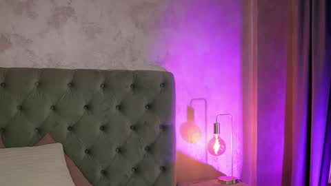 LucyWillow online show from March 8, 5:00 am