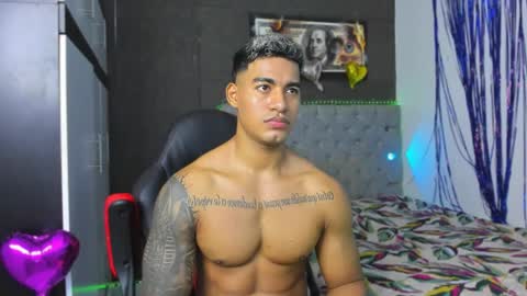 Luigi Independent model online show from June 4, 2:34 pm