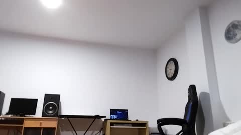 Luigi online show from March 14, 8:35 pm