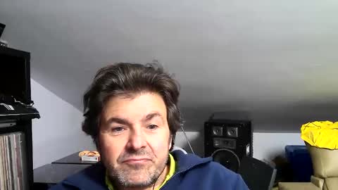 LUIGIJOHN online show from April 4, 3:57 am