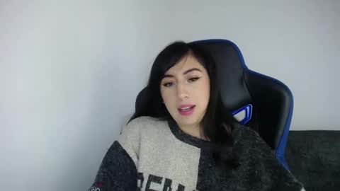 luisa_homes online show from November 27, 8:49 pm