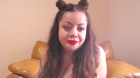 Snapshot of luisahornydoll chatting on October 1, 6:34 am Cassie online show from October 1, 6:34 am