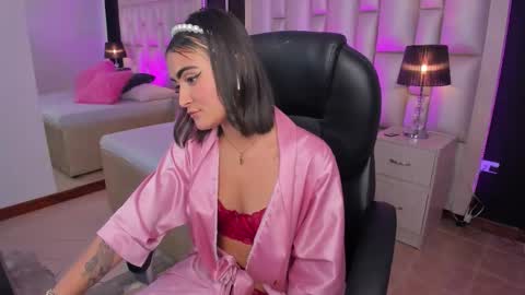 Luisa  online show from November 28, 7:54 pm