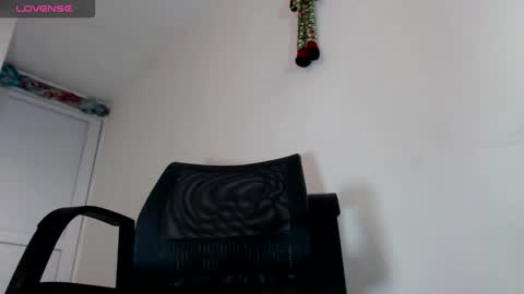 luisfernando01 online show from March 9, 11:36 am