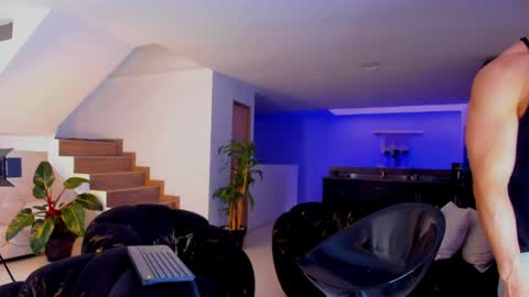 Lukas Green online show from April 2, 7:21 pm