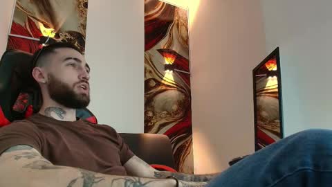 Snapshot of luke_davis01 chatting on September 23, 1:16 pm LUKE online show from September 23, 1:16 pm