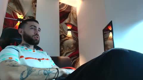 Snapshot of luke_davis01 chatting on September 29, 1:10 pm LUKE online show from September 29, 1:10 pm