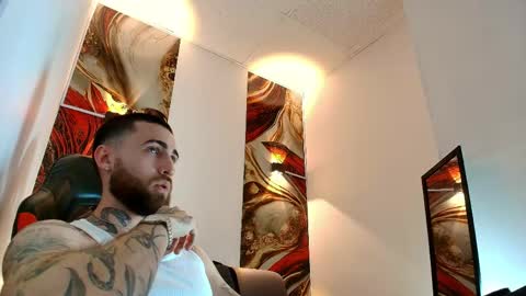 LUKE online show from April 21, 1:07 pm