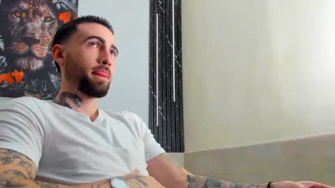 Snapshot of luke_davis01 chatting on March 3, 1:23 pm LUKE online show from March 3, 1:23 pm