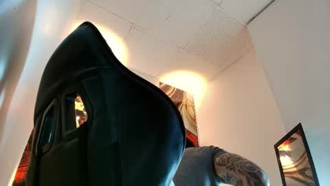 LUKE online show from April 16, 1:00 pm