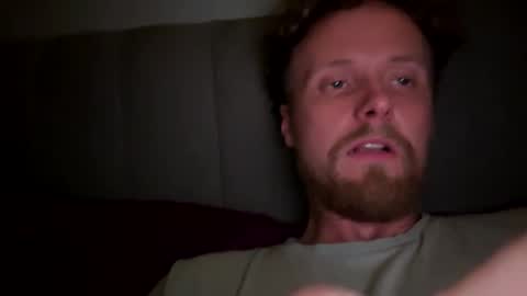 lukeeeeey96 online show from December 18, 10:16 pm