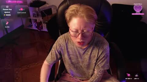 LUKEFTM online show from December 10, 2:59 am