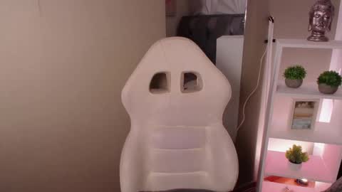 Cookie  online show from February 25, 9:57 am