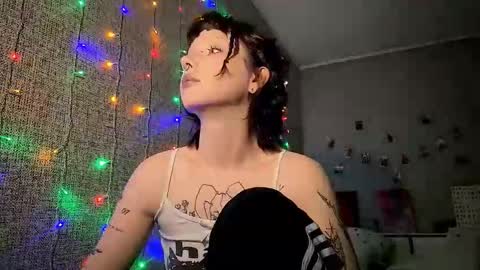 lullypopa online show from October 1, 3:00 pm