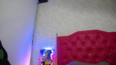 Snapshot of luly_blue chatting on September 26, 4:42 am Luly online show from September 26, 4:42 am