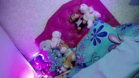 Luly online show from March 6, 4:00 am