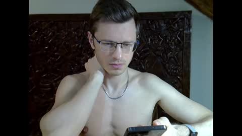 Andrew independent model 2000-0000 CET daily online show from January 12, 9:11 pm