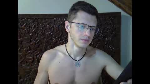 Andrew independent model 2000-0000 CET daily online show from December 19, 8:48 pm