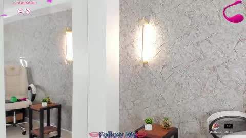 luminous__queen online show from March 12, 6:32 pm