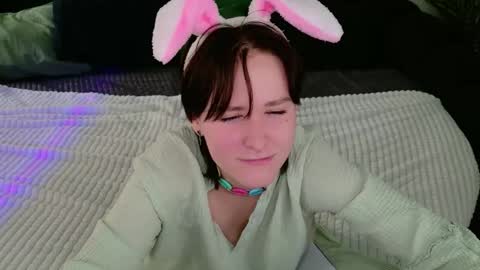 luna_backer online show from February 28, 9:52 pm