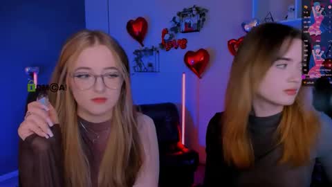 luna_berryy online show from February 21, 8:34 pm