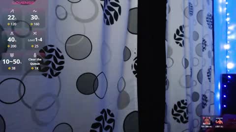 Luna charlotte95 online show from January 11, 3:56 am