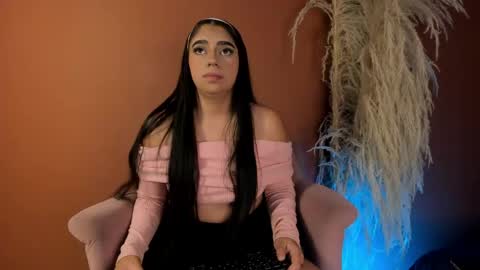 luna_cute14 online show from March 23, 2:33 pm