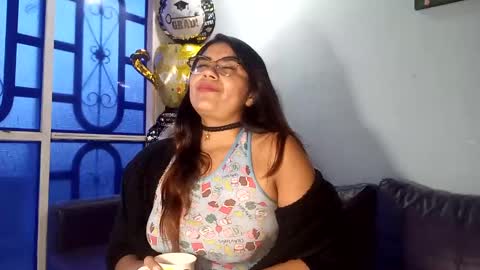 luna  online show from February 25, 11:10 am
