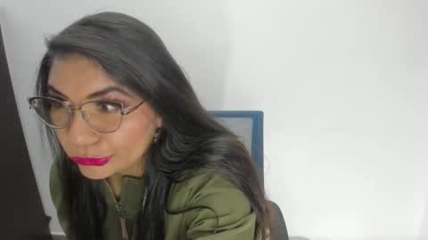 luna  online show from January 17, 11:30 am