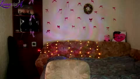 luna_evan online show from May 13, 7:18 am