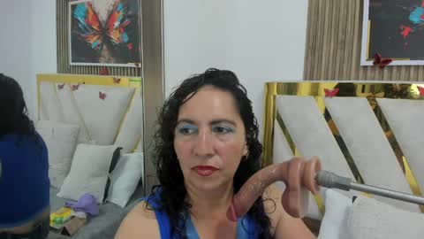 luna_naughty1 online show from March 30, 6:52 pm