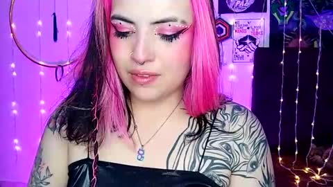 Snapshot of luna_ray420 chatting on February 3, 10:11 pm MISS LUNA  online show from February 3, 10:11 pm
