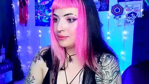 Snapshot of luna_ray420 chatting on March 1, 4:54 pm MISS LUNA  online show from March 1, 4:54 pm